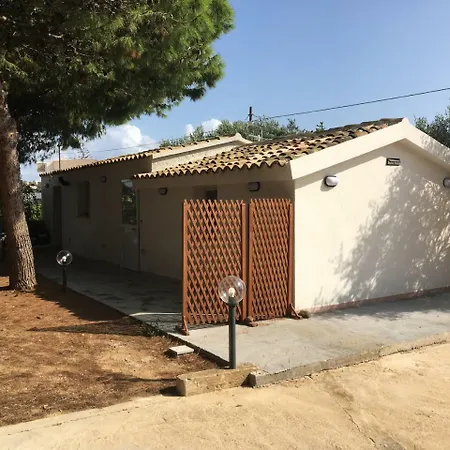 Ferienhaus La Pineta Dello Stagnone *